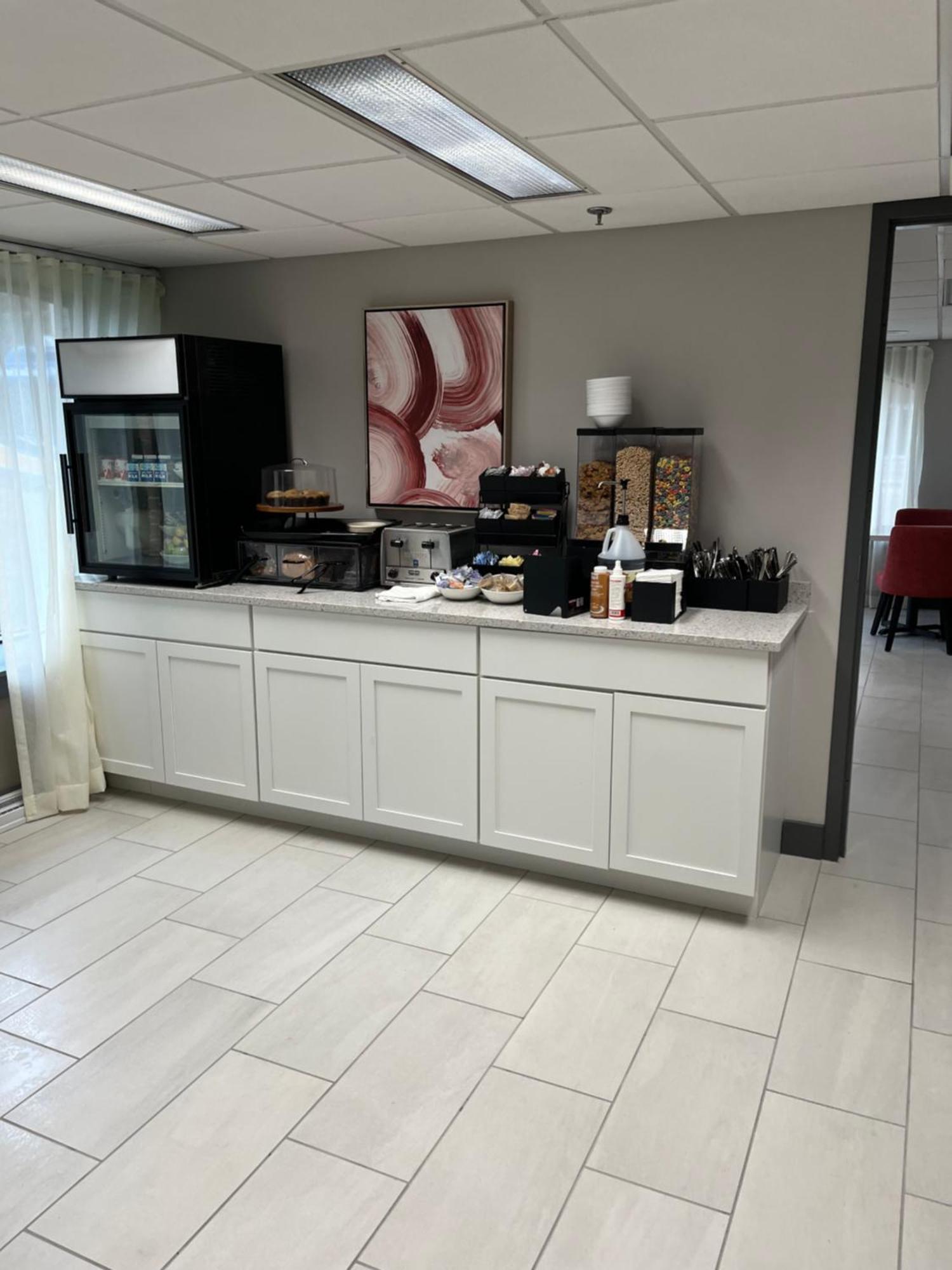 Hotel Ramada By Wyndham Milwaukee Extérieur photo